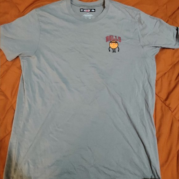 Used LIMITED EDITION NBA Global Artist Pete Fowler Chicago Bulls Tee Men RARE - Picture 2 of 5